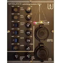 6-os kapcsolópanel USB és szivargyújtó aljzattal