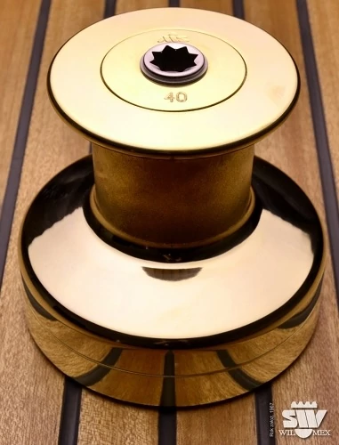 Csörlő KZ-040B, polírozott bronz